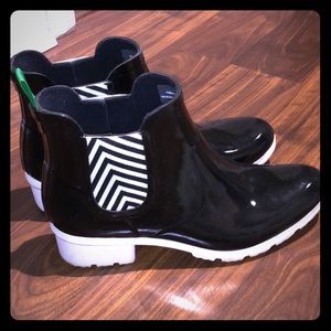 Ankle rain boots